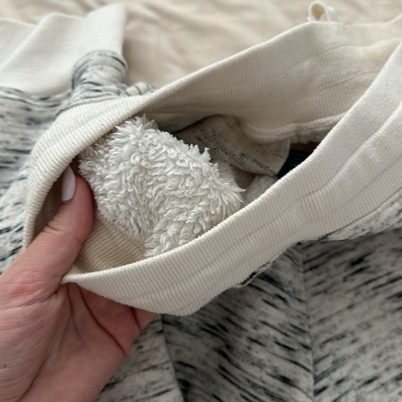 Cozy Sweatpants Bundle - Picture 8 of 11